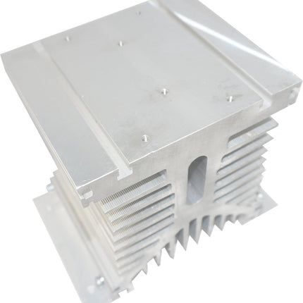 H31/110M-B, H31 110mm long with Drilled Holes for SSR and Mounting Brackets (for Single or 3 Phase SSR), 0.5°C/Watt